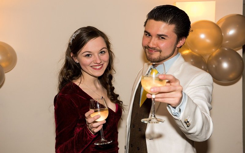 3 "Roaring Twenties" Parties To Help You Ring In The New Year In Retro Style